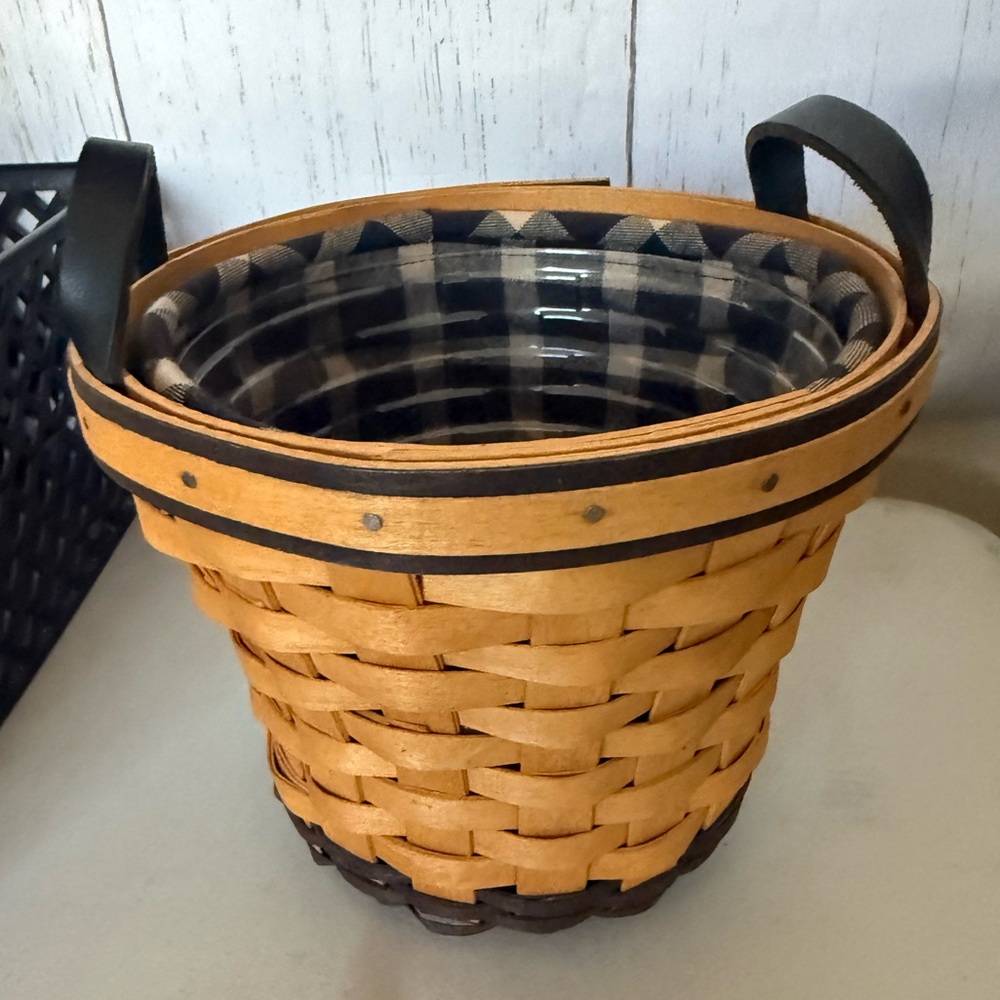 Longaberger Small Bushel Basket